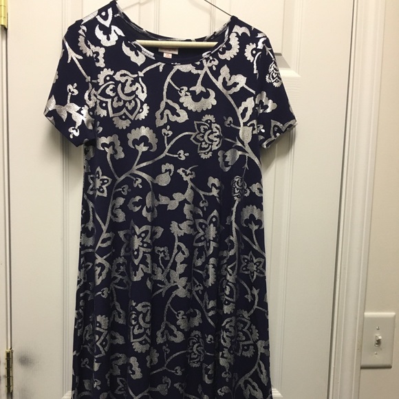 LuLaRoe Dresses & Skirts - Navy and silver foiled Elegant Carly LLR XS